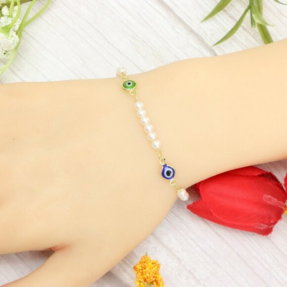 "Trendy Handmade Bracelet – A Thoughtful Gift for Girls & Women | UNVRC1452 - Picture 5 of 11